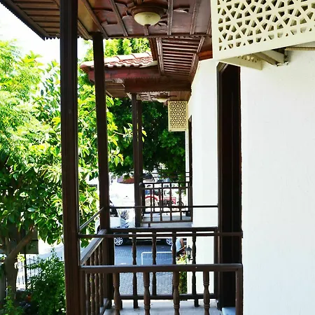 Oskay Hotel